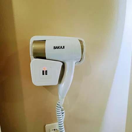 - Lit King Size - Parking - Wifi Apartment *