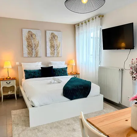 - Lit King Size - Parking - Wifi